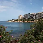 Ferries 4br With Bbq, Ac & Outdoor * Sliema