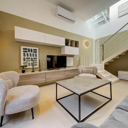 Ferries 4br With Bbq, Ac & Outdoor Sliema