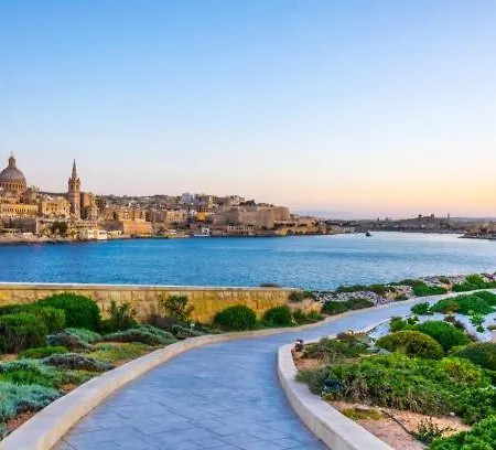 Ferries 4br With Bbq, Ac & Outdoor Holiday home Sliema