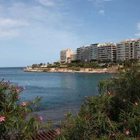 Ferries 4br With Bbq, Ac & Outdoor * Sliema